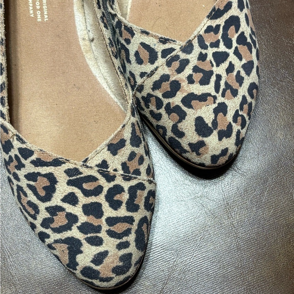 Toms Leopard Print Flats in Tan, Black, Brown